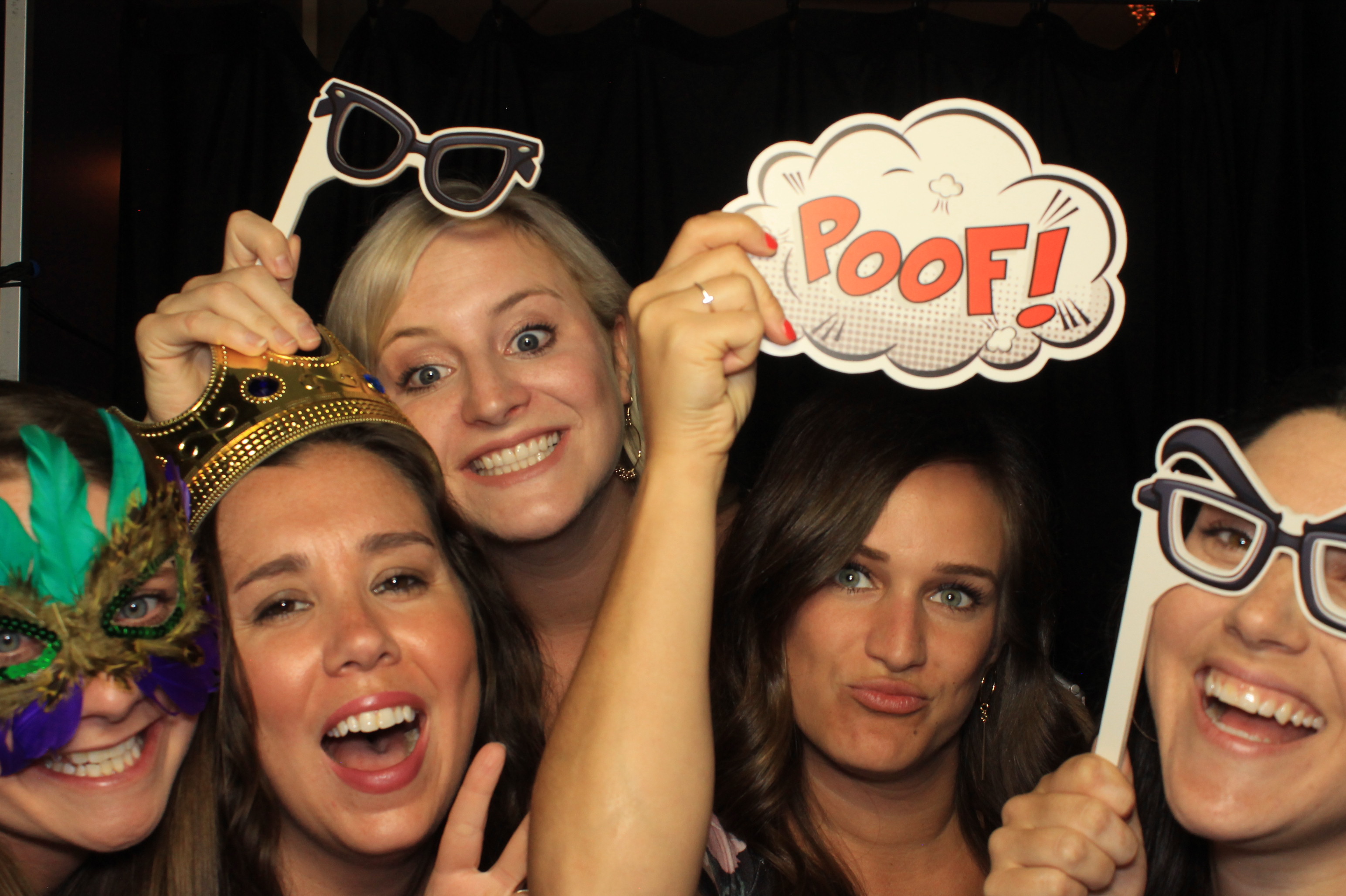 Meredith and Doug Wedding | View more photos from the event at gallery.photoboothcincy.com/u/PhotoBoothCincy/Meredith-and-Doug-Wedding